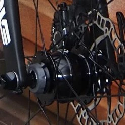 Moyeu Dynamo Roue Vélo Frein à Disque PD-8 Shutter Precision 12 Moyeu Dynamo Roue Vélo Frein à Disque PD-8 Shutter Precision -Promos Cadre De Vélo Boutique moyeu dynamo roue velo frein a disque pd 8 shutter precision full 5