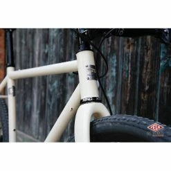 Peinture Vélo Spray.Bike BLB London Collection Couleurs 400ml 16 Peinture Vélo Spray.Bike BLB London Collection Couleurs 400ml -Promos Cadre De Vélo Boutique peinture velo spray bike blb london collection couleurs 400ml full 6