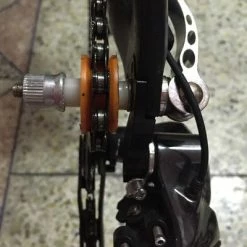 Super B Repose Chaîne Pour Le Transport Du Vélo 11 Super B Repose Chaîne Pour Le Transport Du Vélo -Promos Cadre De Vélo Boutique repose chaine pour le transport du velo full 4