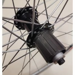 Mach1 Roue Vélo Course 700 Arrière Alu Cassette à Blocage Rapide -Promos Cadre De Vélo Boutique roue velo course 700 arriere alu cassette a blocage rapide full 3